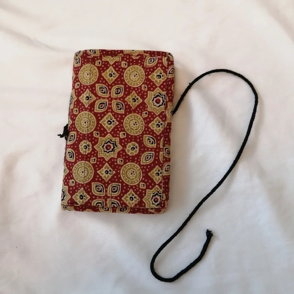 NWOT Natural Paper Plain Notebook with Soft Cover and Tie Closure - Picture 3 of 15
